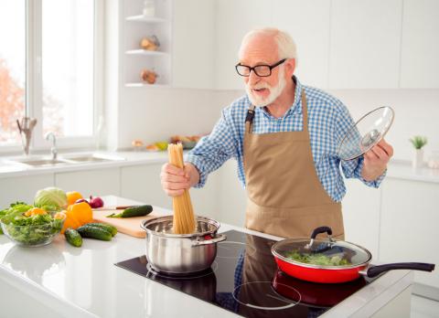 Uncle Cooking