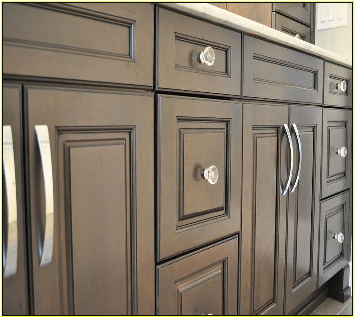 Pulls and knobs cabinets