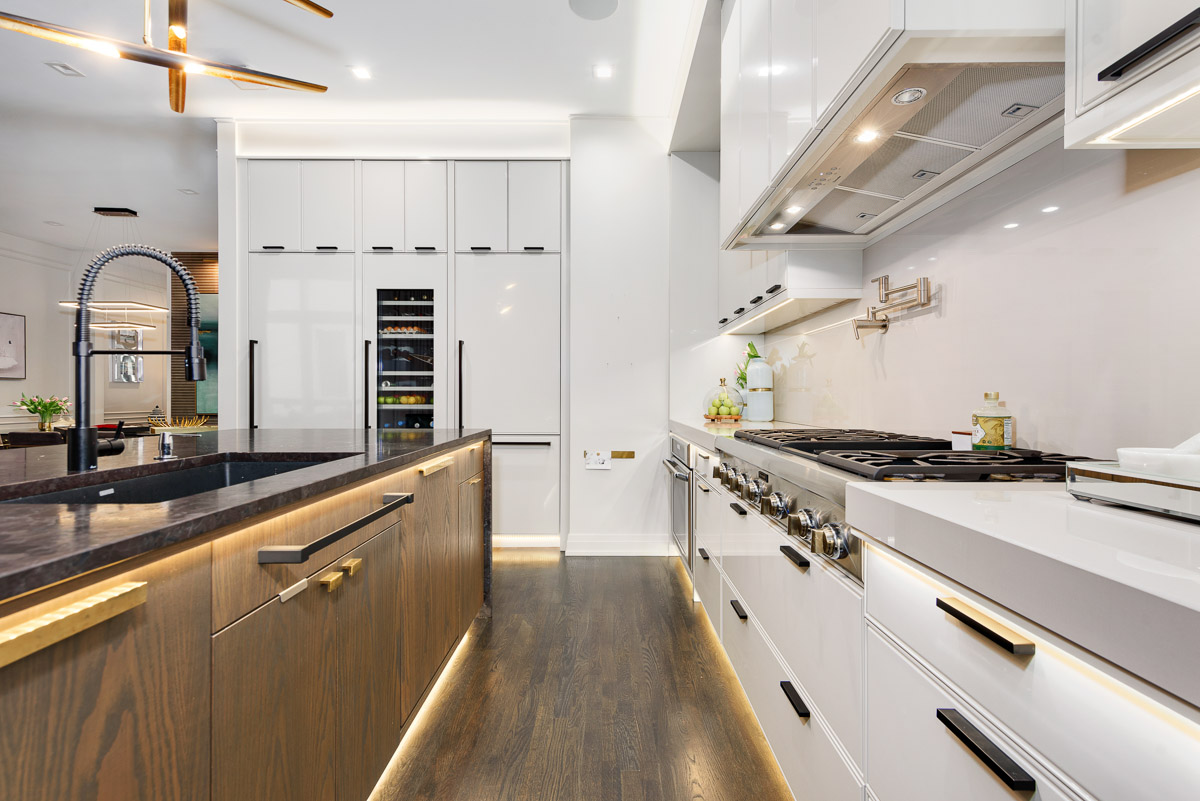 Modern Kitchen cabinets and Vanities Kirkland WA