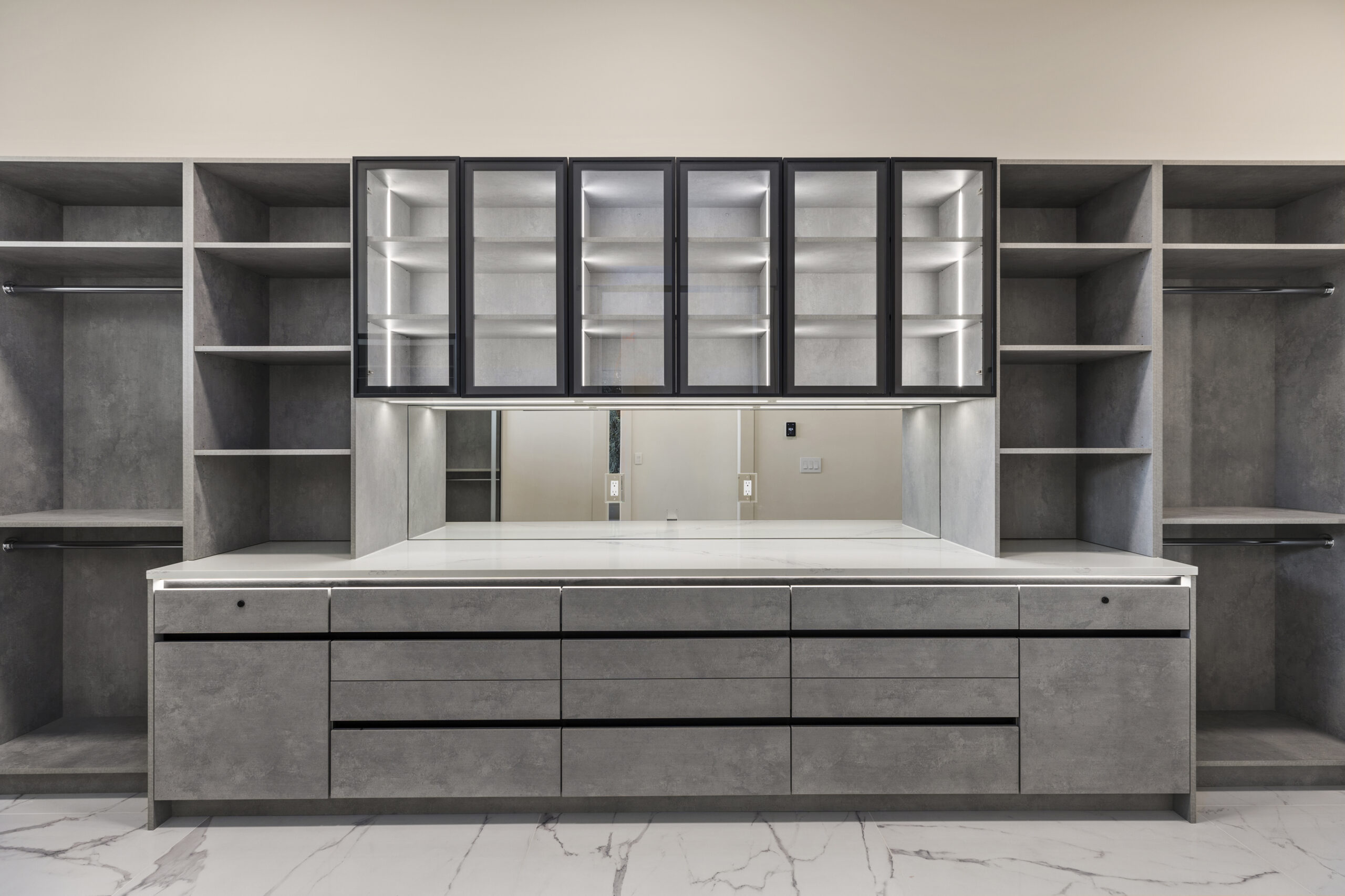 Modern closets SC